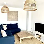 3 Bdrm Brand New Close To Golf And *
