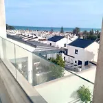 3 Bdrm Brand New Close To Golf And 아파트 에스테포나