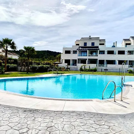 3 Bdrm Brand New Close To Golf And * Estepona