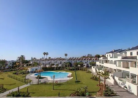 3 Bdrm Brand New Close To Golf And * Estepona