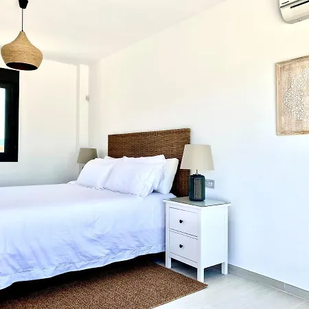 Lejlighed 3 Bdrm Brand New Close To Golf And