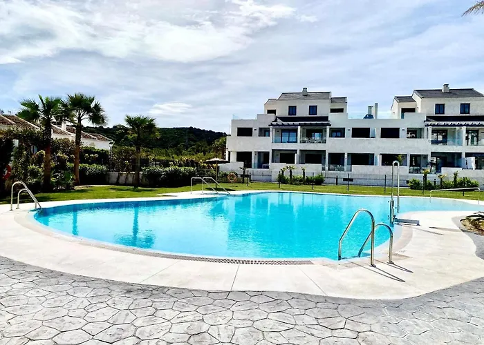 3 Bdrm Brand New Close To Golf And * Estepona