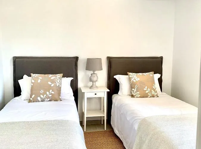 3 Bdrm Brand New Close To Golf And Lejlighed Estepona