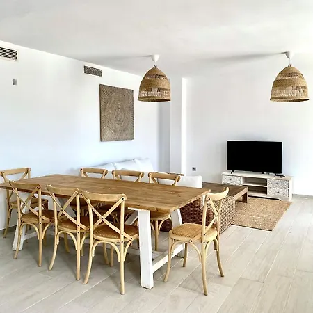 3 Bdrm Brand New Close To Golf And Apartament *