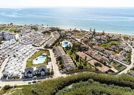 Apartment 3 Bdrm Brand New Close To Golf And Estepona