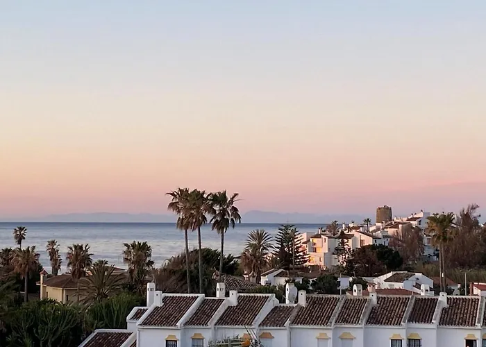 3 Bdrm Brand New Close To Golf And *